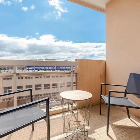 Apartment Studio For 2 People In Downtown